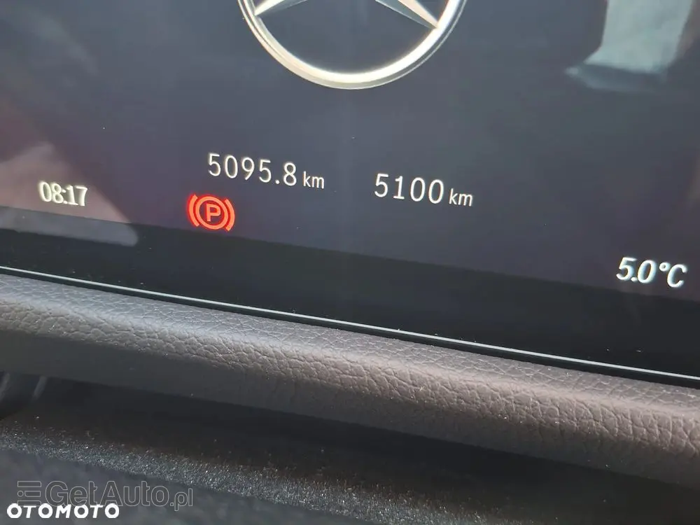 MERCEDES-BENZ GLA 180 d Progressive 8G-DCT