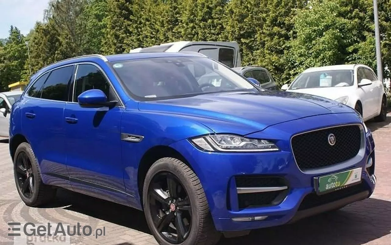 JAGUAR F-Pace 