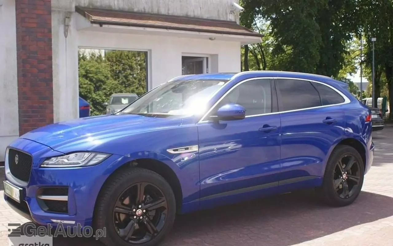 JAGUAR F-Pace 