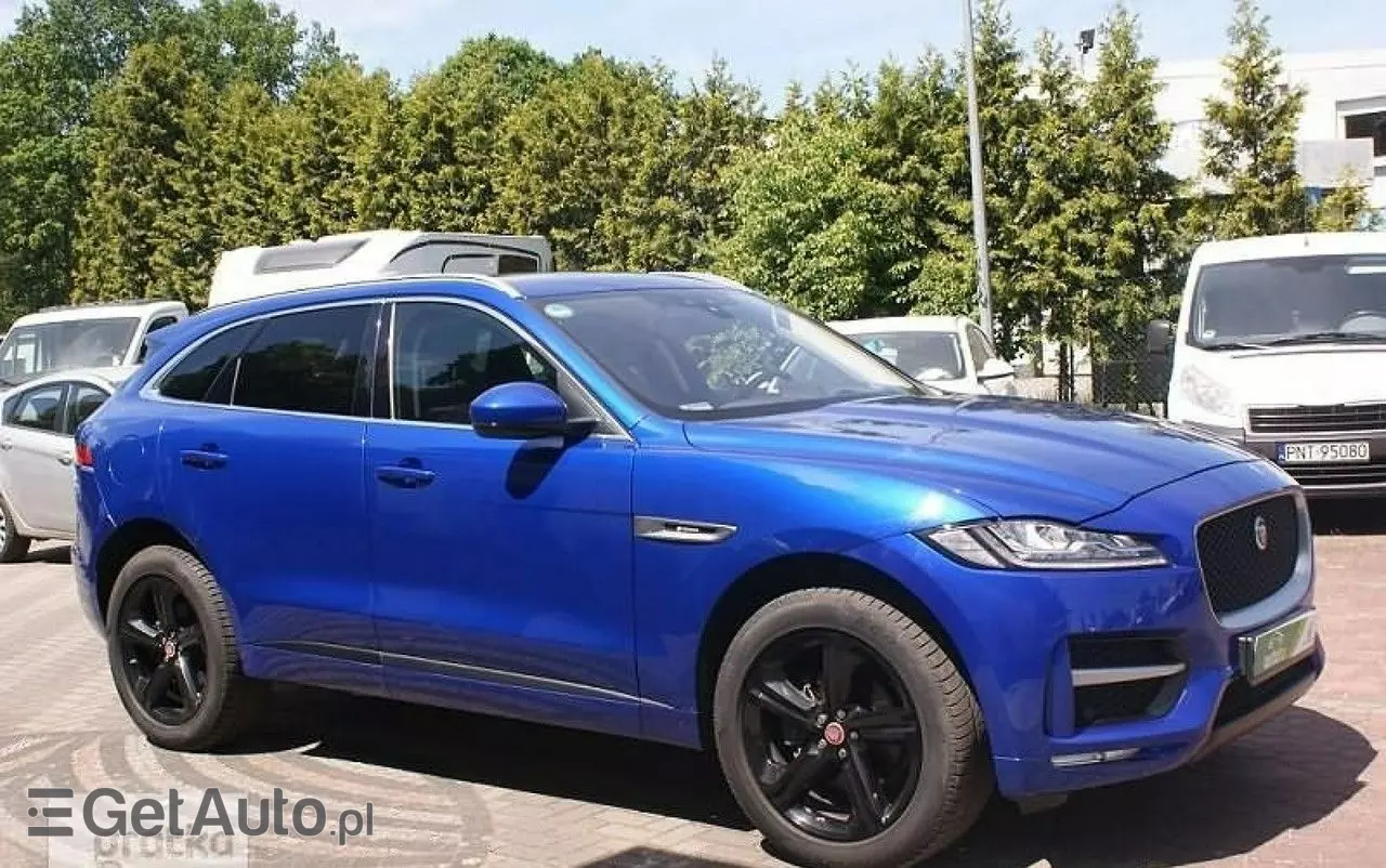 JAGUAR F-Pace 