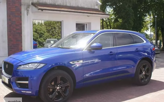 JAGUAR F-Pace 