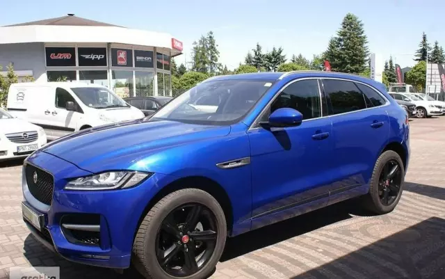 JAGUAR F-Pace 