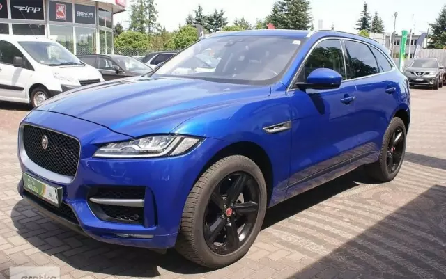 JAGUAR F-Pace 
