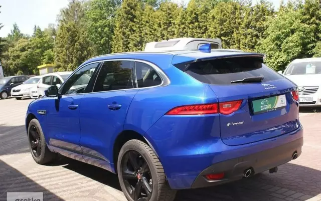 JAGUAR F-Pace 