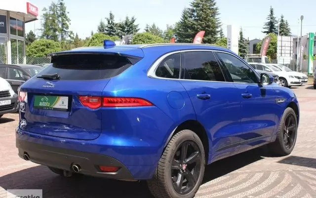 JAGUAR F-Pace 