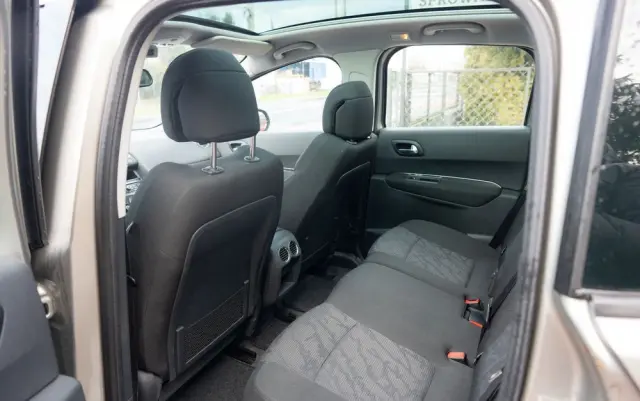 PEUGEOT 3008 120 VTi Premium