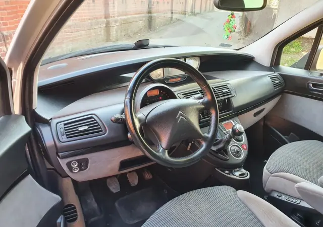 CITROËN C8 