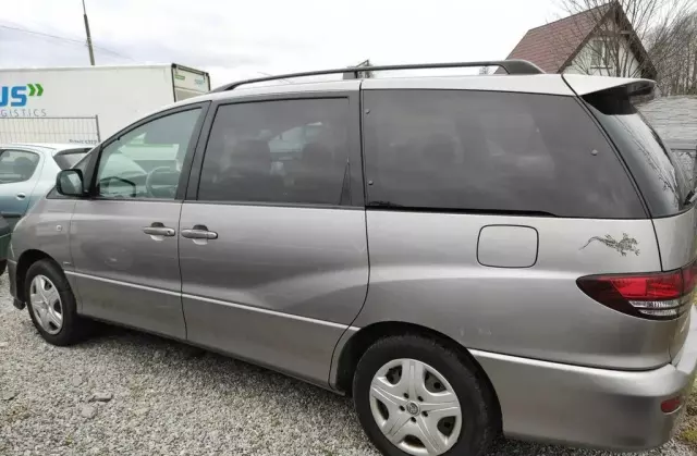 TOYOTA Previa 