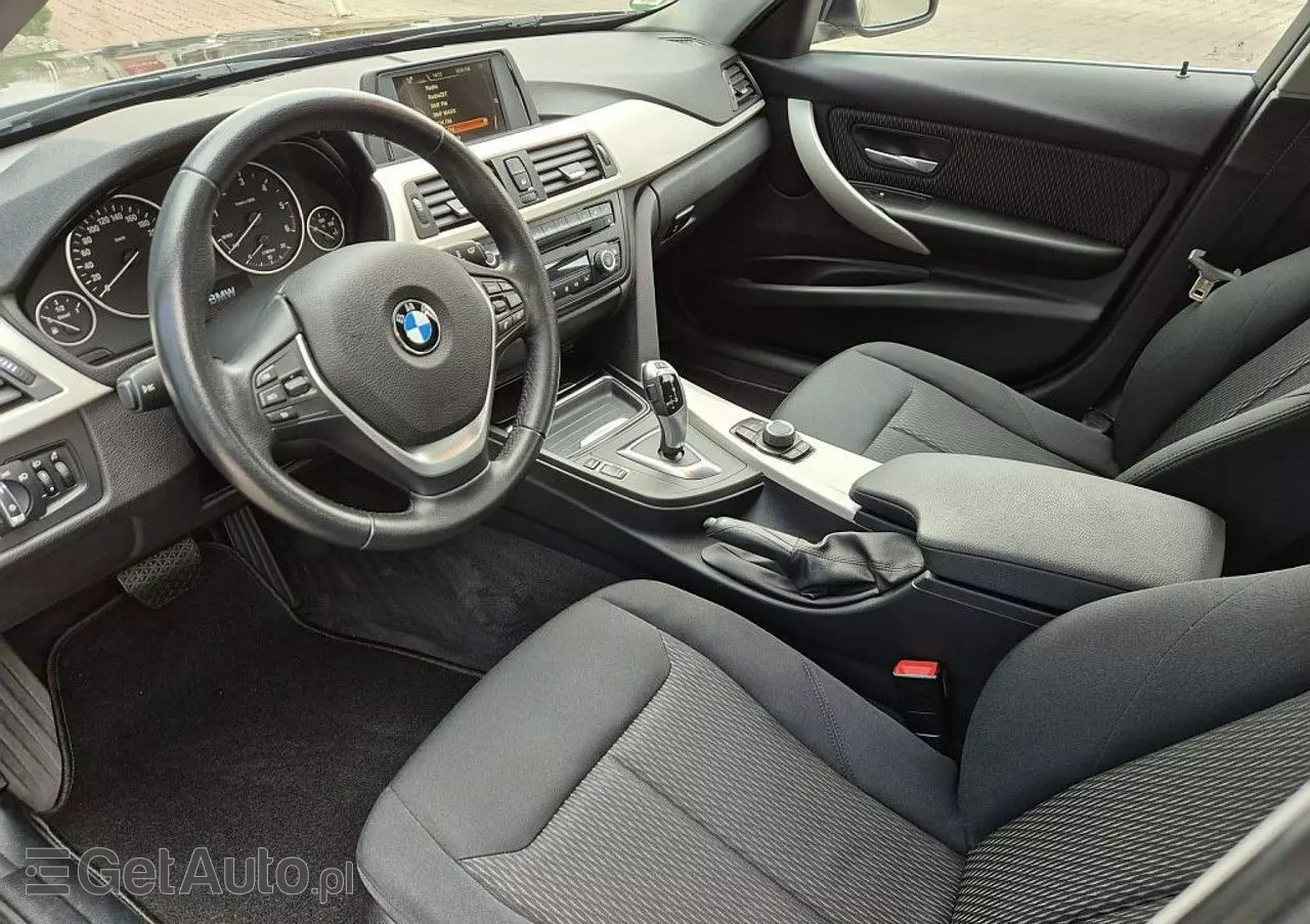 BMW Seria 3 320d Efficient Dynamic Edition