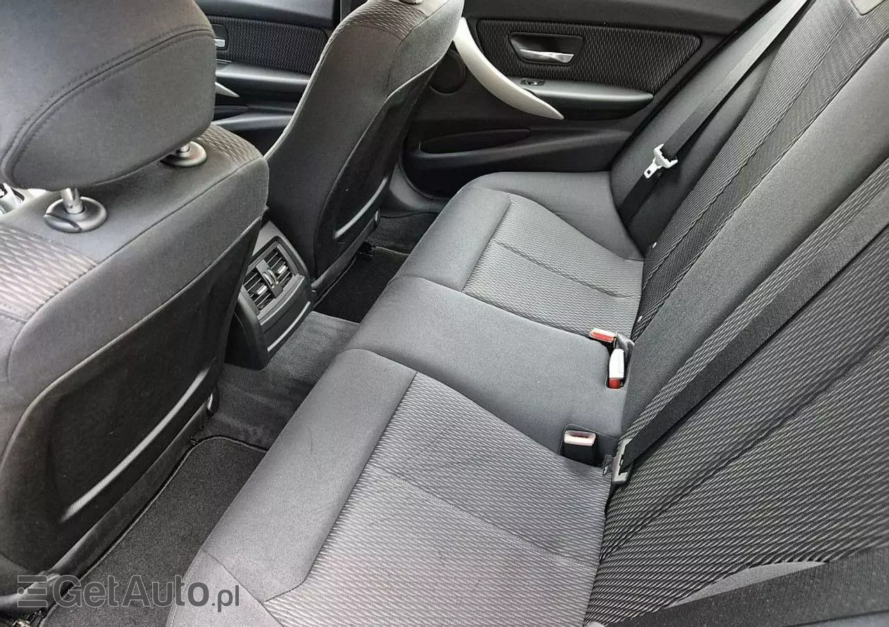 BMW Seria 3 320d Efficient Dynamic Edition