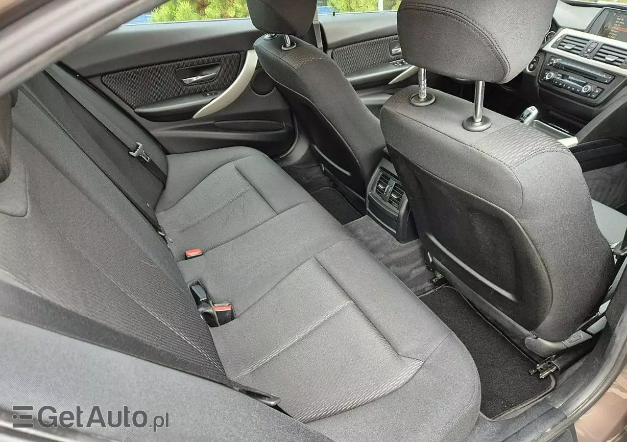 BMW Seria 3 320d Efficient Dynamic Edition