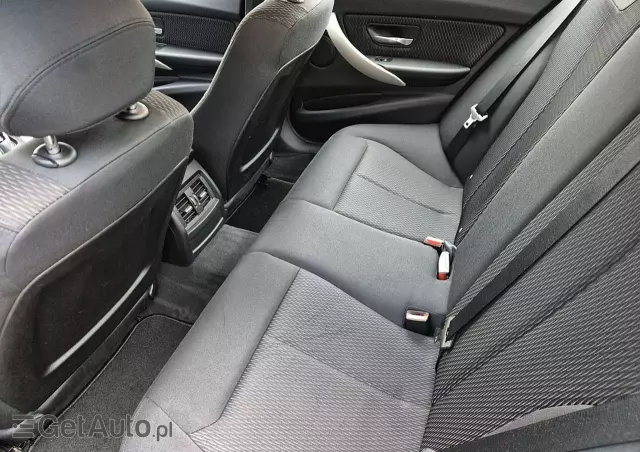 BMW Seria 3 320d Efficient Dynamic Edition