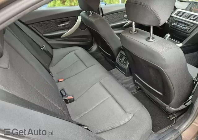 BMW Seria 3 320d Efficient Dynamic Edition