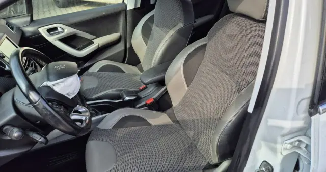 PEUGEOT 2008 PureTech 110 Stop&Start Allure