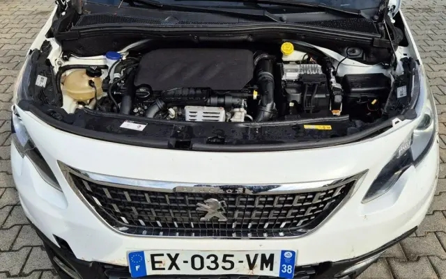 PEUGEOT 2008 PureTech 110 Stop&Start Allure