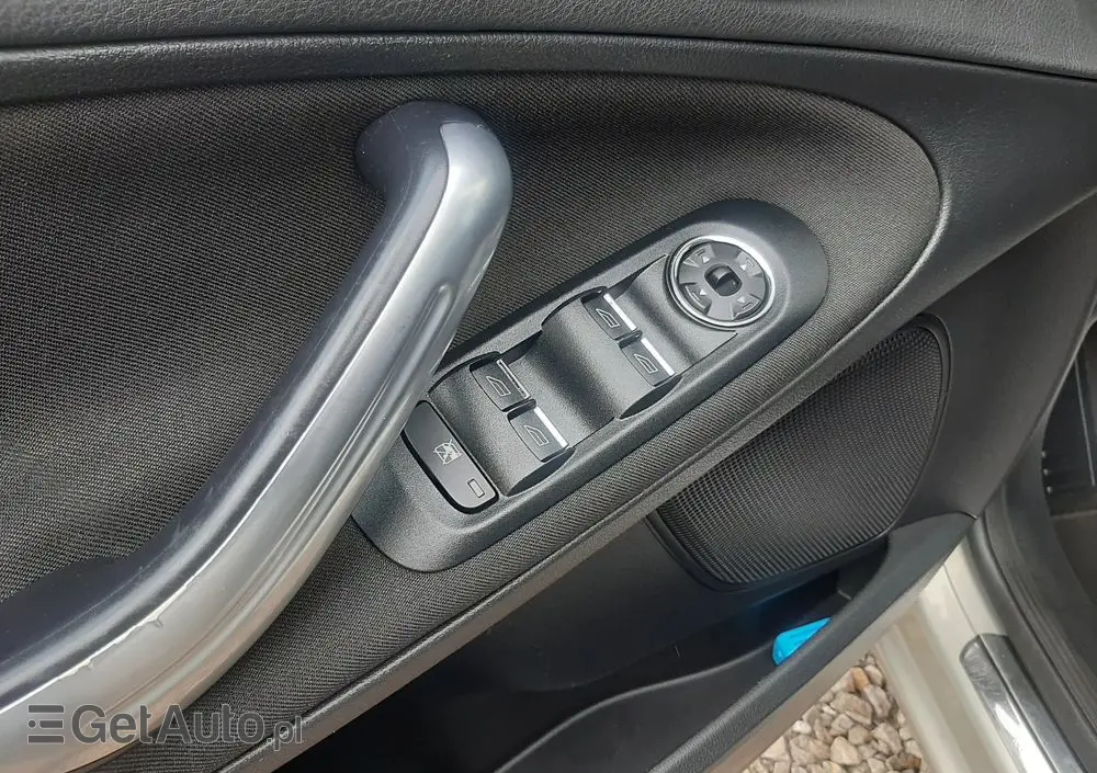 FORD S-Max 2.0 FF Titanium