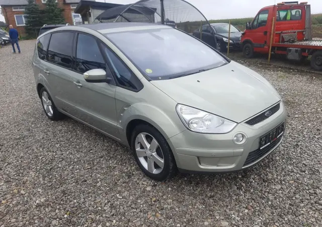 FORD S-Max 2.0 FF Titanium