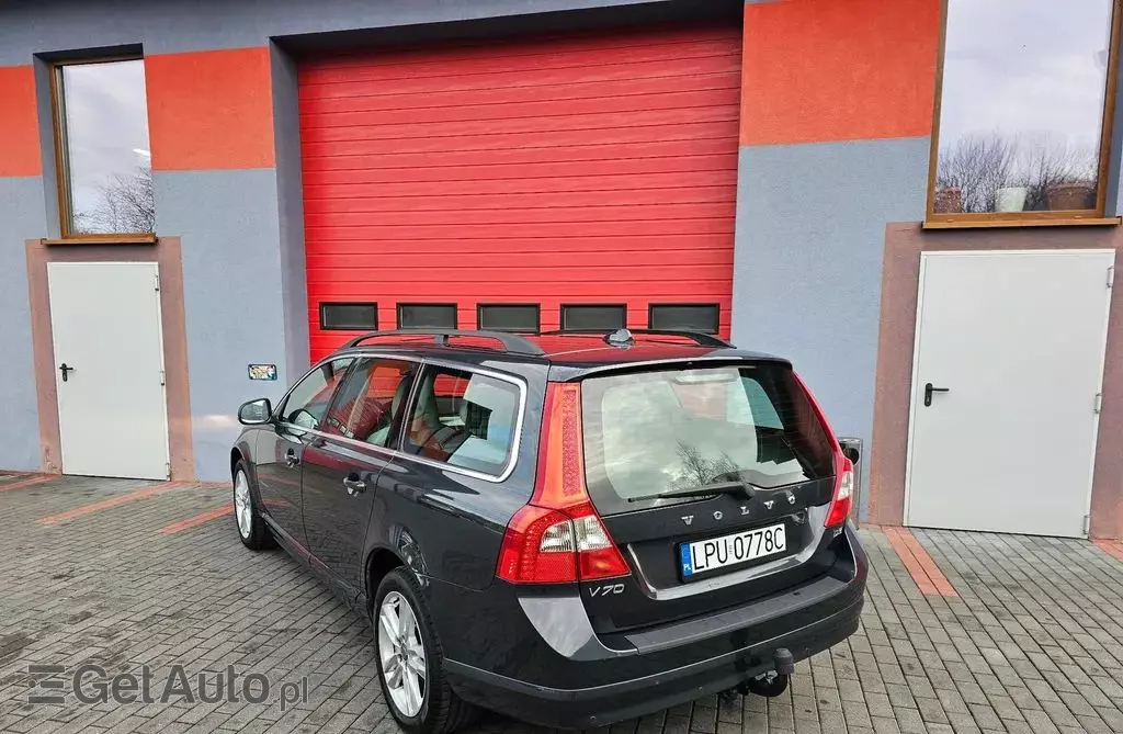 VOLVO V70 
