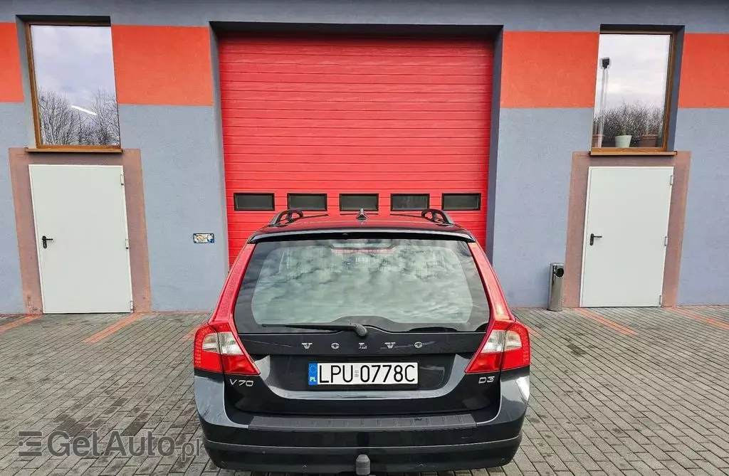 VOLVO V70 