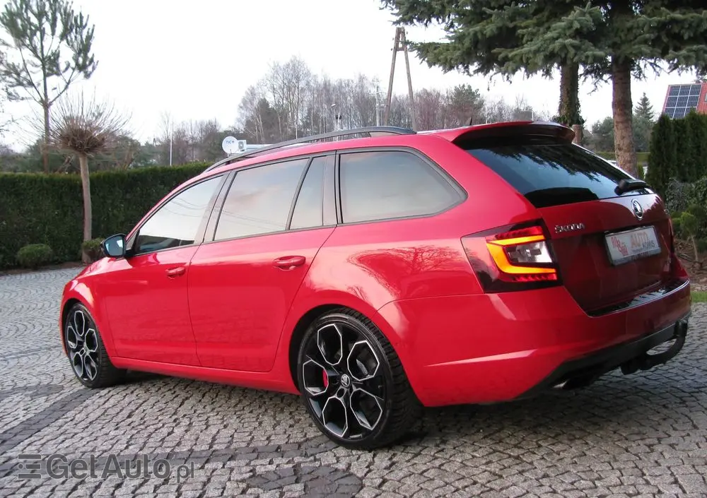 SKODA Octavia 2.0 TSI DSG RS 245