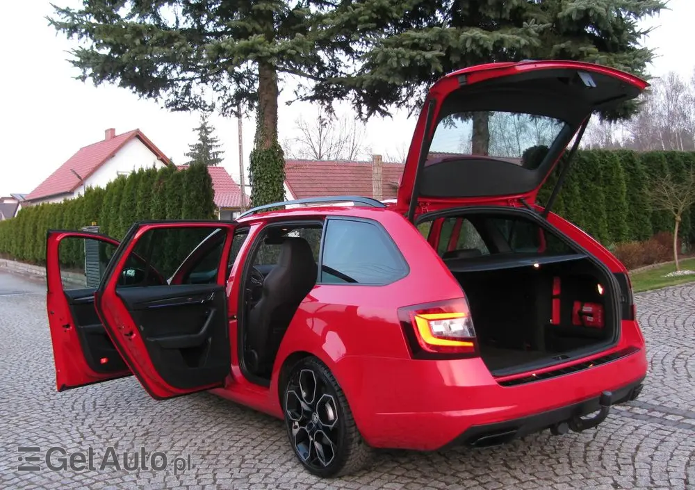 SKODA Octavia 2.0 TSI DSG RS 245