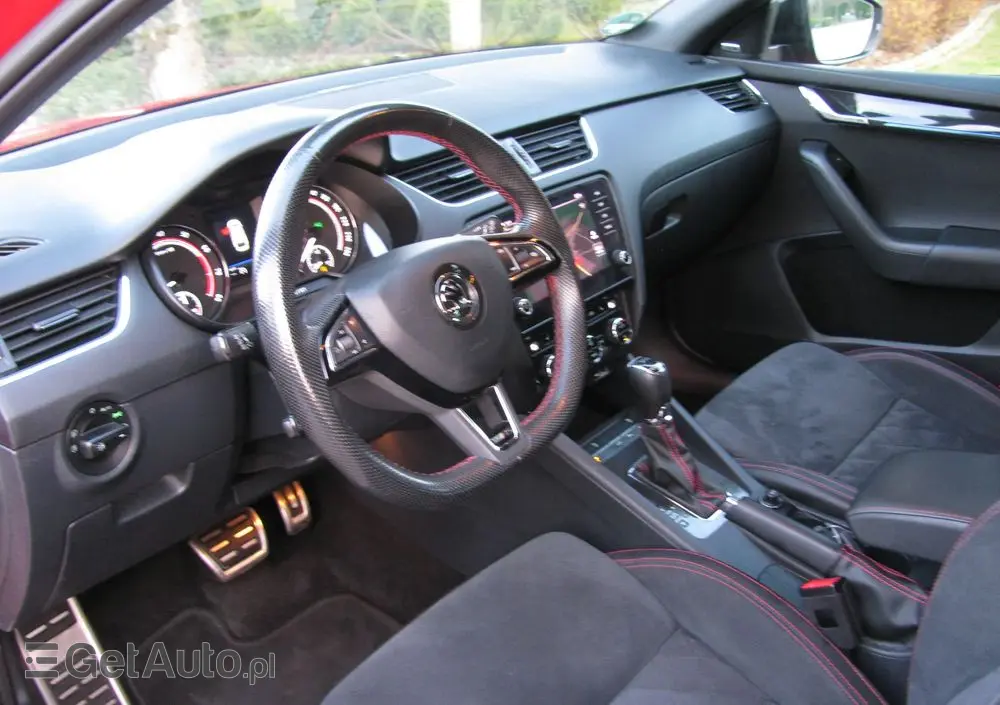 SKODA Octavia 2.0 TSI DSG RS 245
