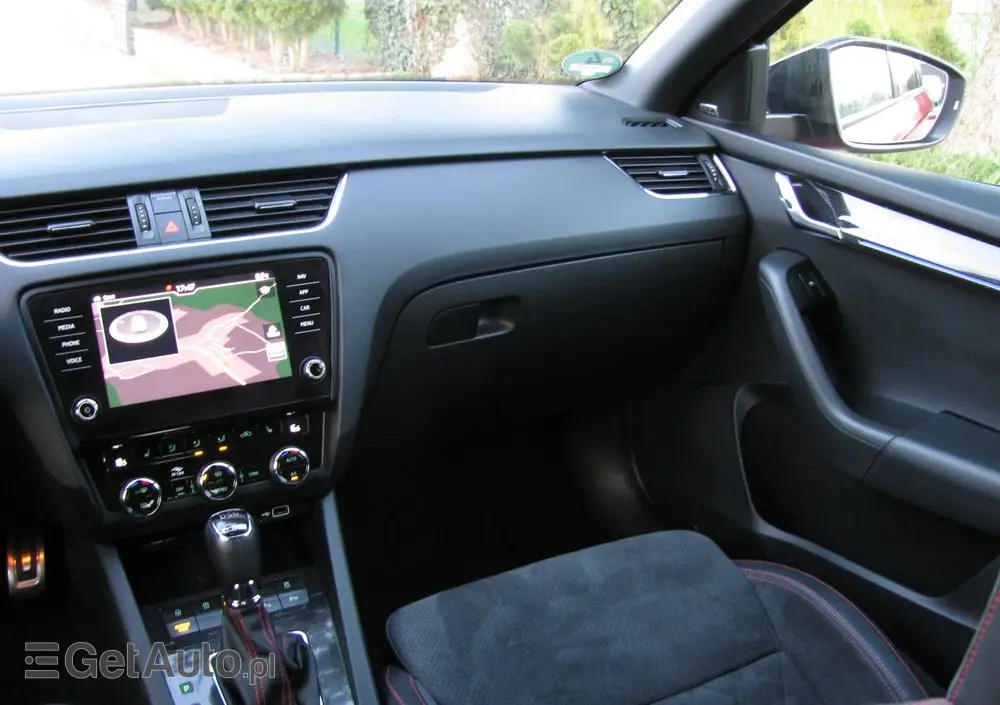 SKODA Octavia 2.0 TSI DSG RS 245