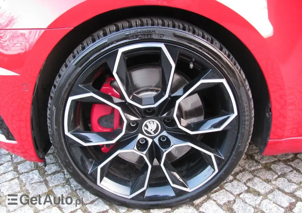 SKODA Octavia 2.0 TSI DSG RS 245