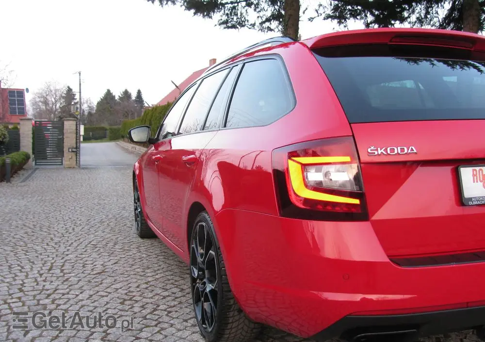 SKODA Octavia 2.0 TSI DSG RS 245
