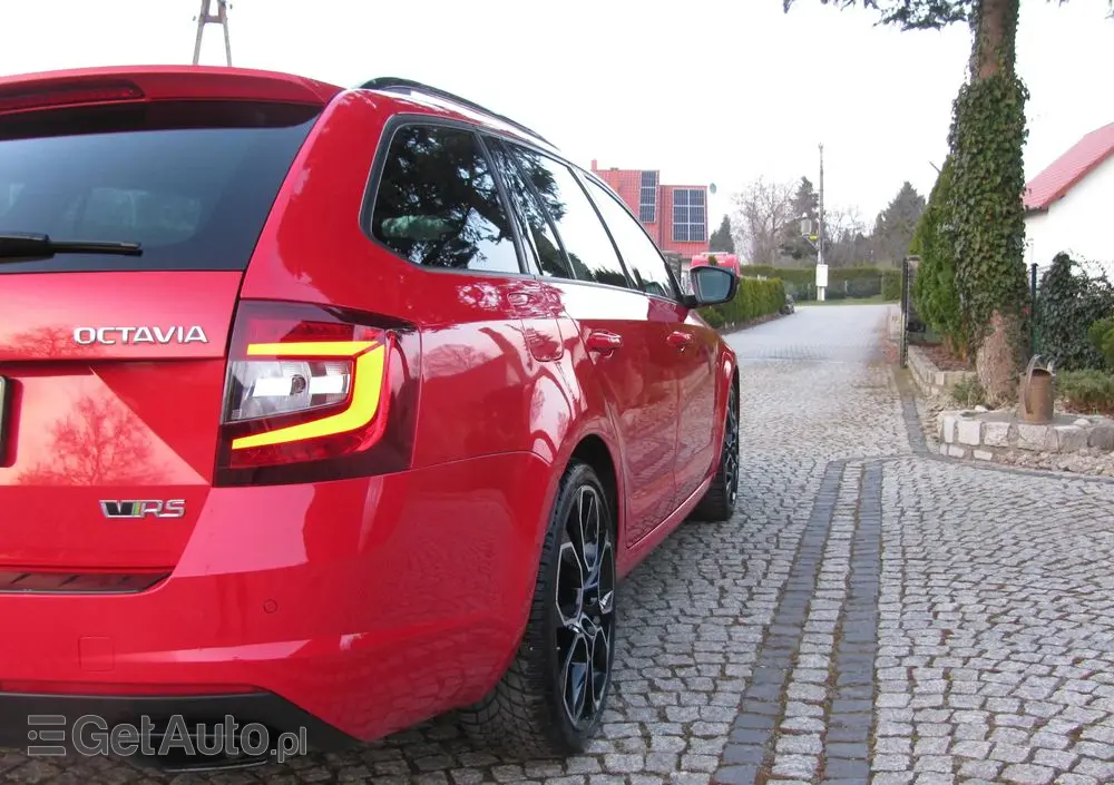 SKODA Octavia 2.0 TSI DSG RS 245