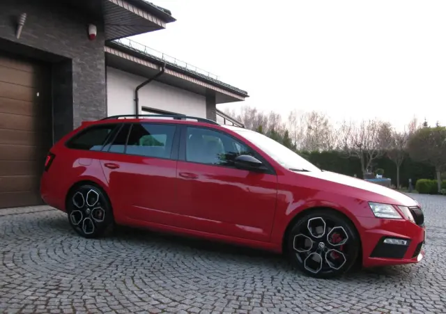 SKODA Octavia 2.0 TSI DSG RS 245