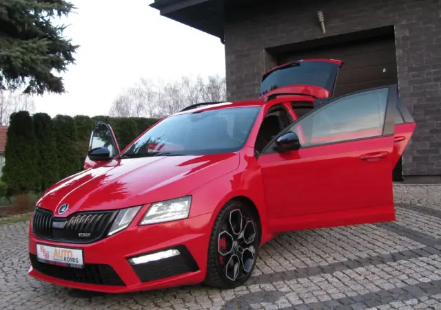 SKODA Octavia 2.0 TSI DSG RS 245