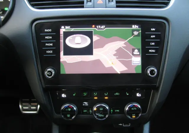 SKODA Octavia 2.0 TSI DSG RS 245