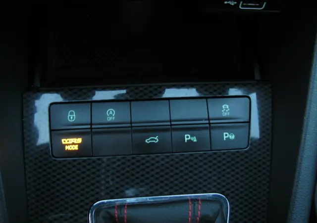 SKODA Octavia 2.0 TSI DSG RS 245