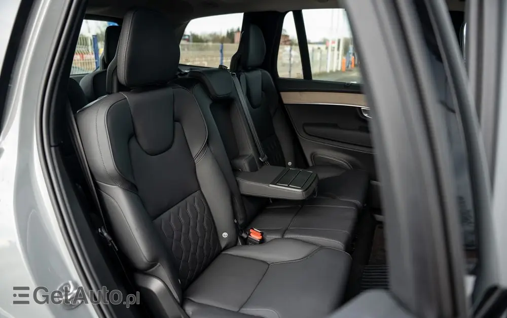 VOLVO XC 90 T8 AWD Plus Dark