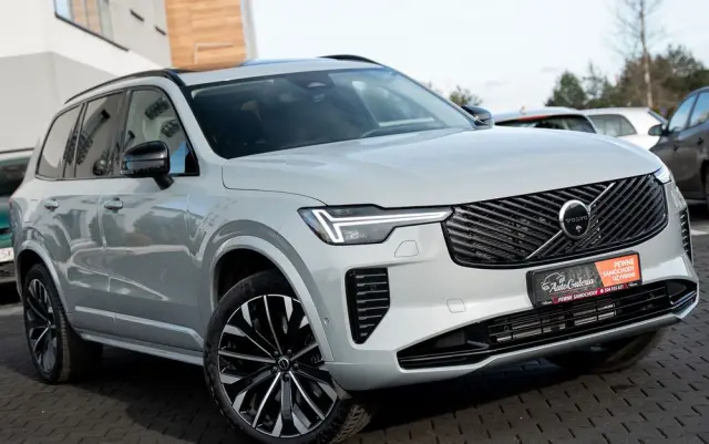 VOLVO XC 90 T8 AWD Plus Dark