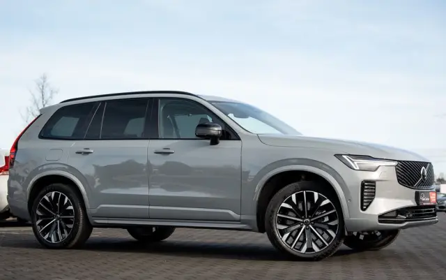 VOLVO XC 90 T8 AWD Plus Dark