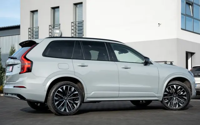 VOLVO XC 90 T8 AWD Plus Dark