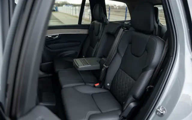 VOLVO XC 90 T8 AWD Plus Dark
