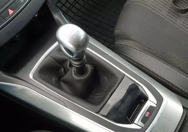 PEUGEOT 308 1.2 PureTech GPF Allure S&S