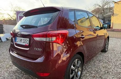 HYUNDAI Ix20 