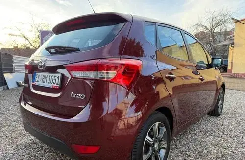 HYUNDAI Ix20 