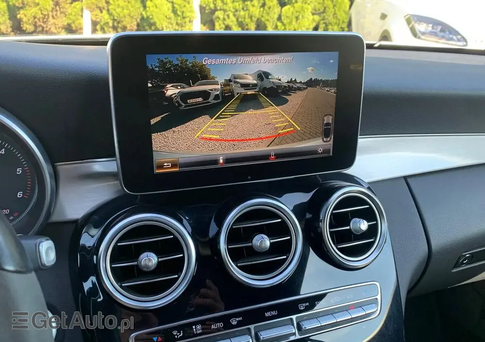 MERCEDES-BENZ Klasa C 220 d Cabrio 9G-TRONIC Night Edition