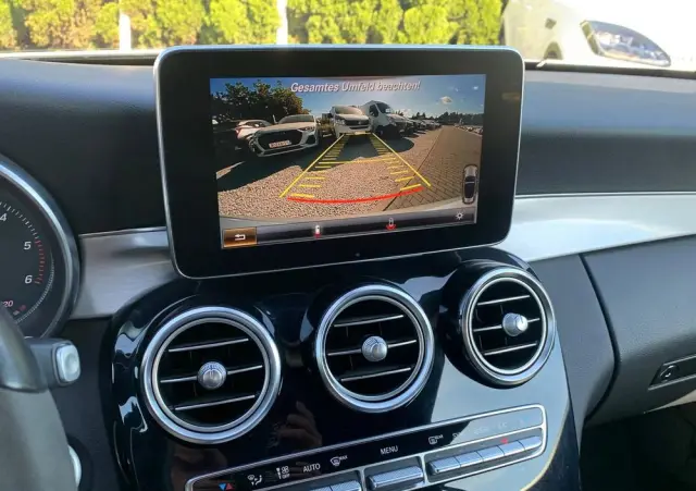 MERCEDES-BENZ Klasa C 220 d Cabrio 9G-TRONIC Night Edition