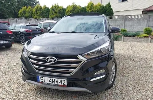HYUNDAI Tucson 