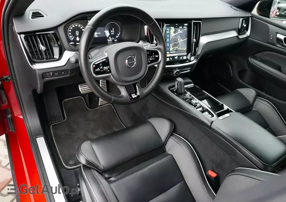 VOLVO S60 T8 Recharge AWD Geartronic RDesign