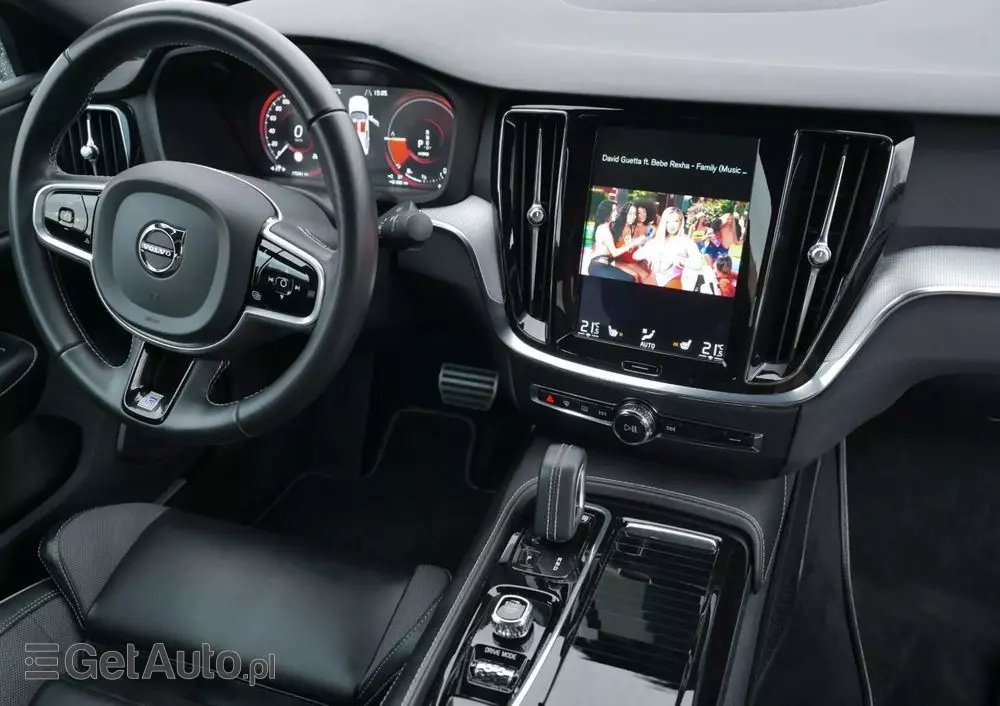 VOLVO S60 T8 Recharge AWD Geartronic RDesign