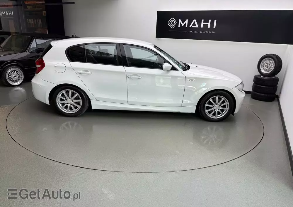 BMW Seria 1 118d DPF Edition Sport