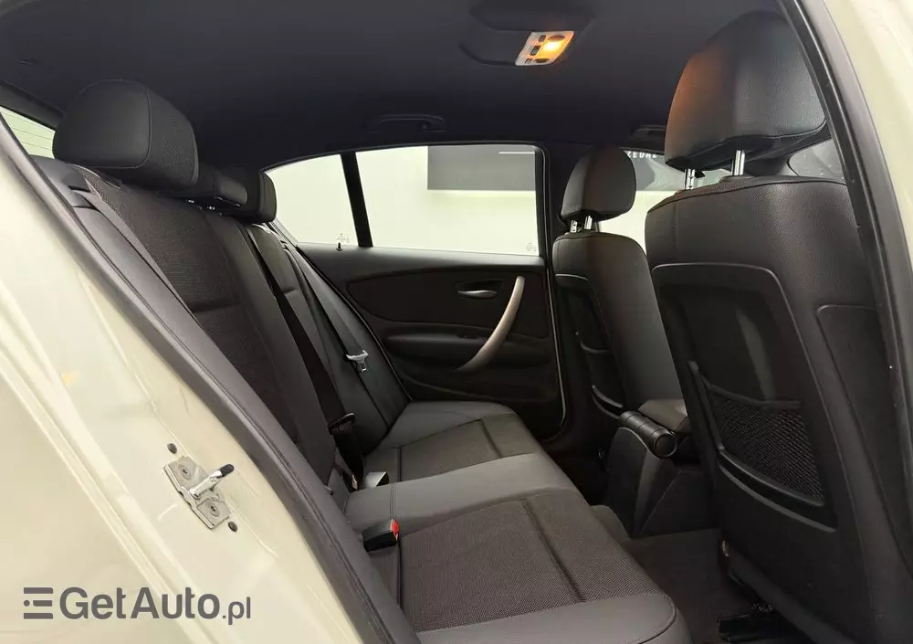BMW Seria 1 118d DPF Edition Sport