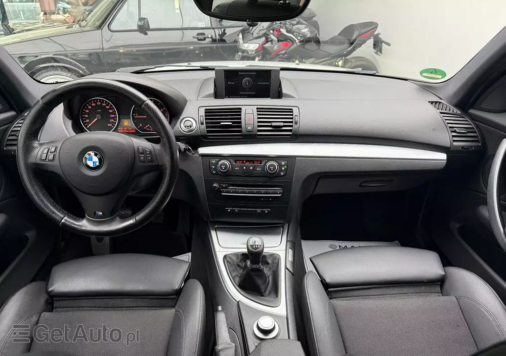 BMW Seria 1 118d DPF Edition Sport